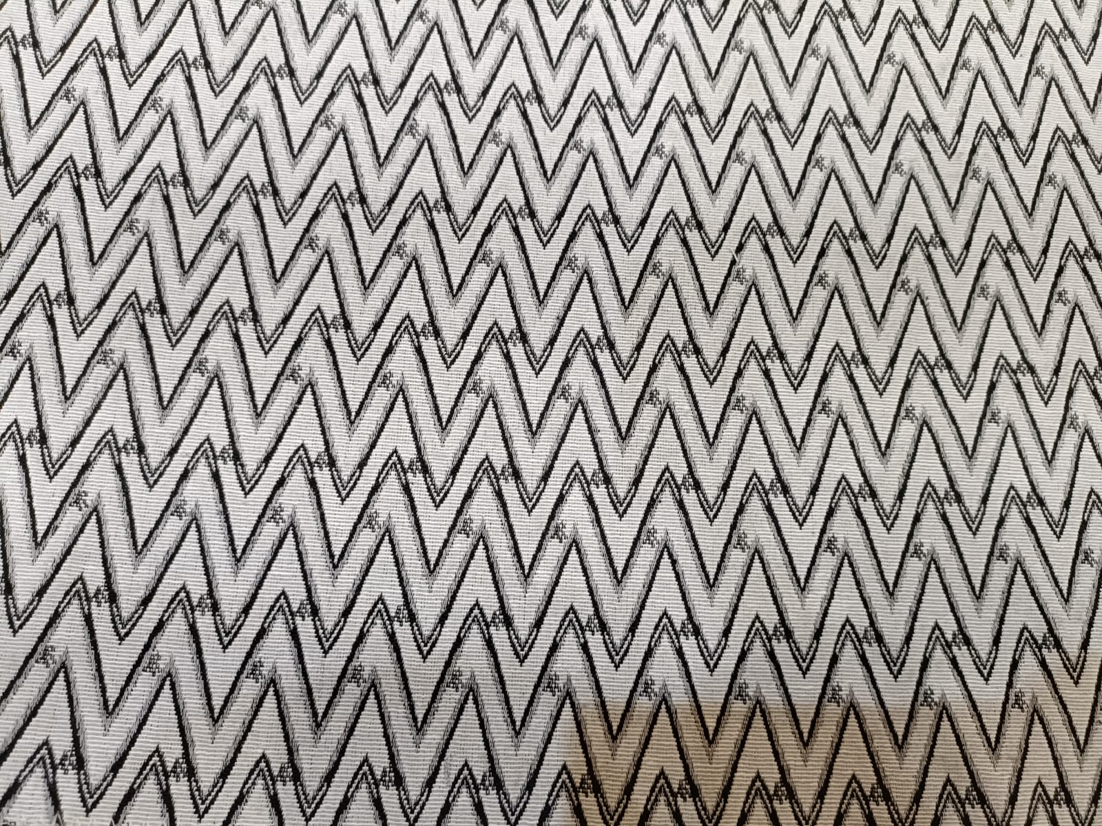 Poly cotton jacquard fabric woven in black and white ANPCT77