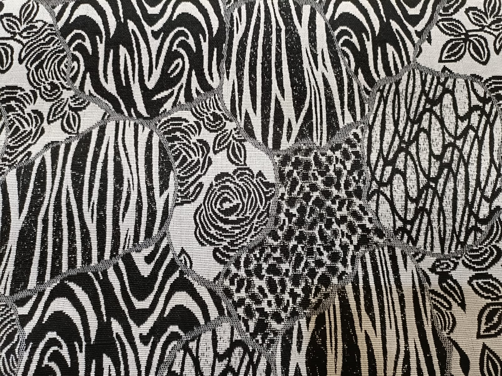 Poly cotton jacquard fabric woven in black and white ANPCT82