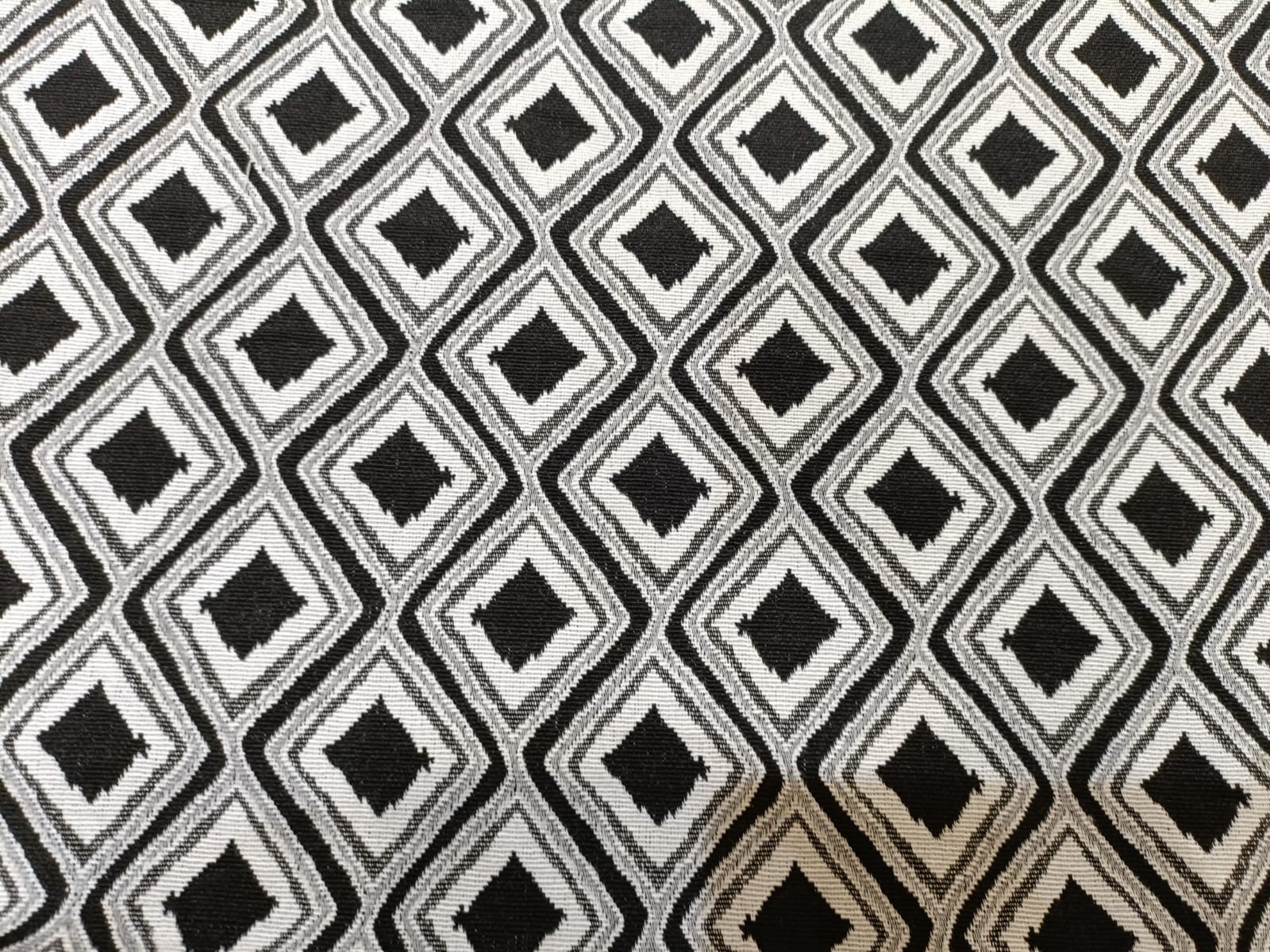 Poly cotton jacquard fabric woven in black and white ANPCT87