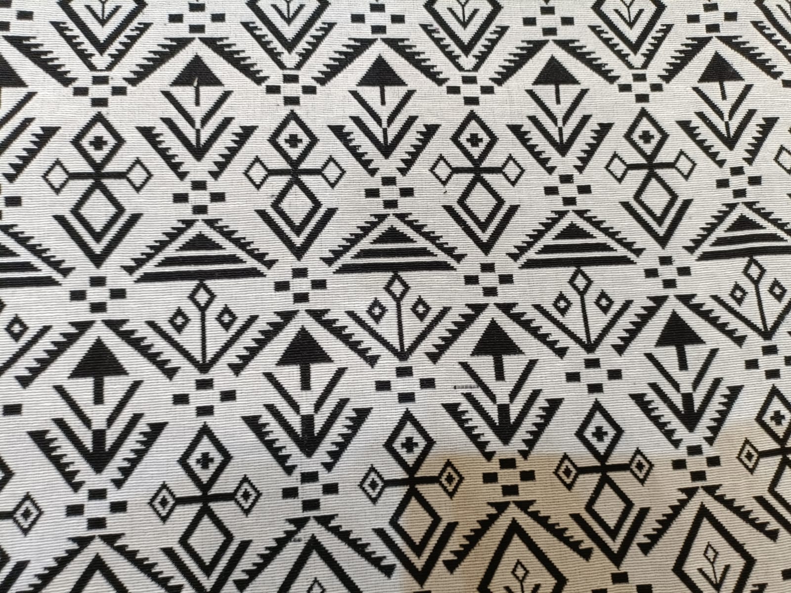 Poly cotton jacquard fabric woven in black and white ANPCT107