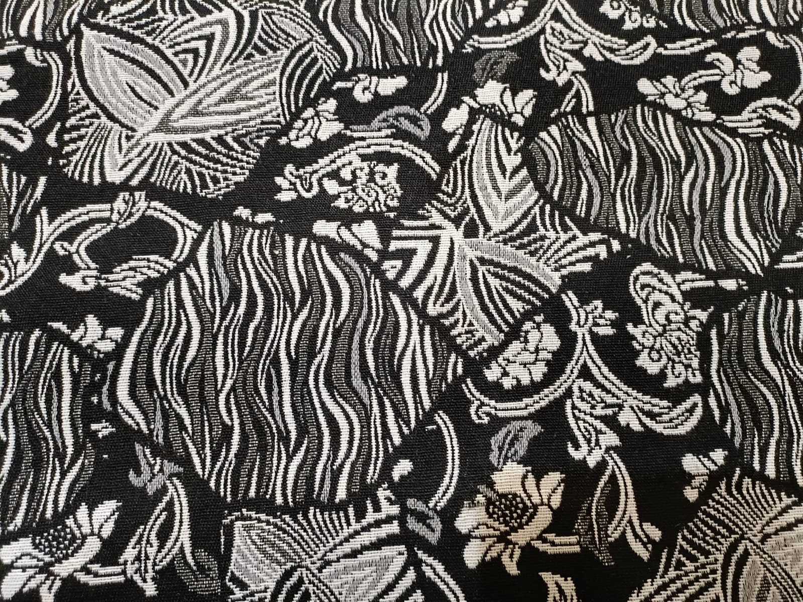 Poly cotton jacquard fabric woven in black and white ANPCT146